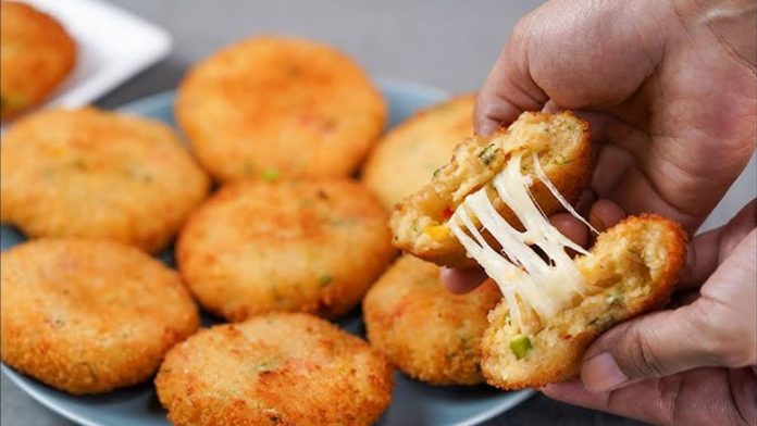 आलू चीज टिक्की आलू चीज टिक्की