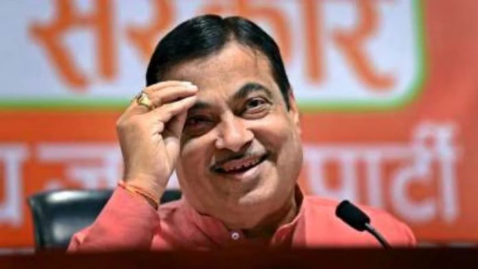 केंद्रीय मंत्री नितिन गडकरी केंद्रीय मंत्री नितिन गडकरी