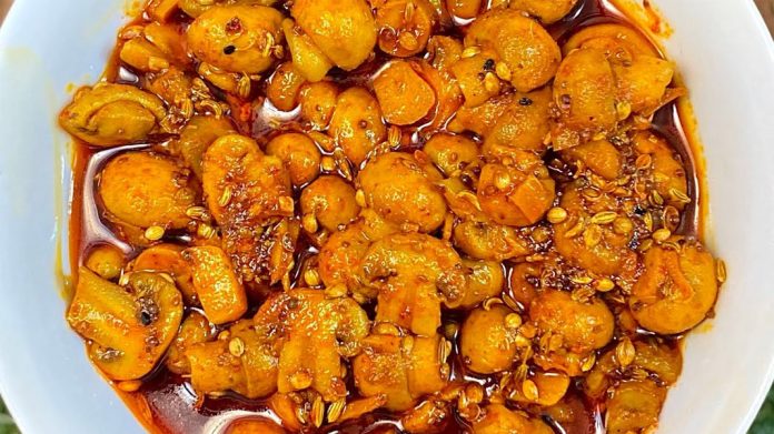 मशरूम का अचार मशरूम का अचार