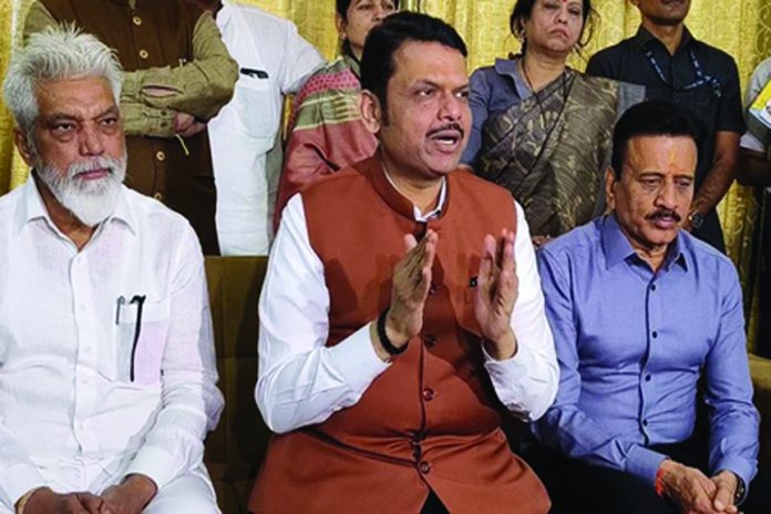 सीएम फडणवीस का ऐलान सीएम फडणवीस का ऐलान