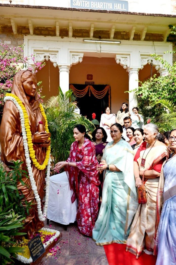 दीया कुमारी दीया कुमारी