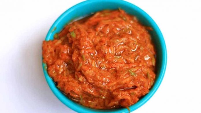 पपीते की खट्टी-मीठी चटनी पपीते की खट्टी-मीठी चटनी