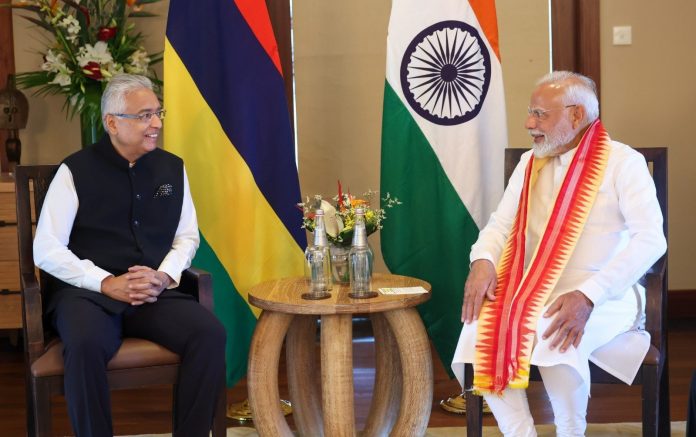 प्रधानमंत्री मोदी प्रधानमंत्री मोदी