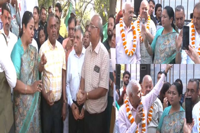 मुख्यमंत्री रेखा गुप्ता
