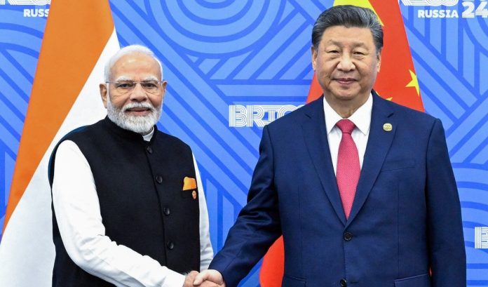 चीनी राष्ट्रपति शी जिनपिंग और प्रधानमंत्री नरेंद्र मोदी