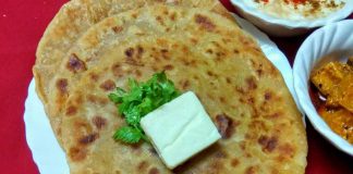 आलू-प्याज पराठा