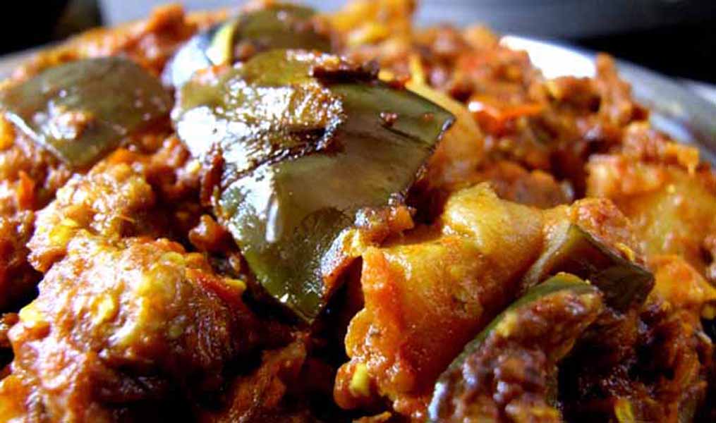 आलू-बैंगन की सब्जी