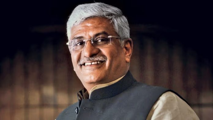 केंद्रीय संस्कृति एवं पर्यटन मंत्री गजेंद्र सिंह शेखावत केंद्रीय संस्कृति एवं पर्यटन मंत्री गजेंद्र सिंह शेखावत