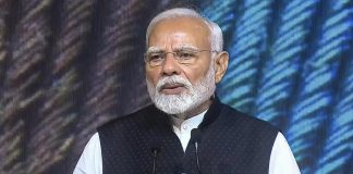 प्रधानमंत्री नरेंद्र मोदी