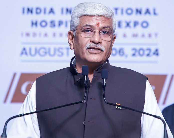 केंद्रीय संस्कृति और पर्यटन मंत्री गजेंद्र सिंह शेखावत केंद्रीय संस्कृति और पर्यटन मंत्री गजेंद्र सिंह शेखावत