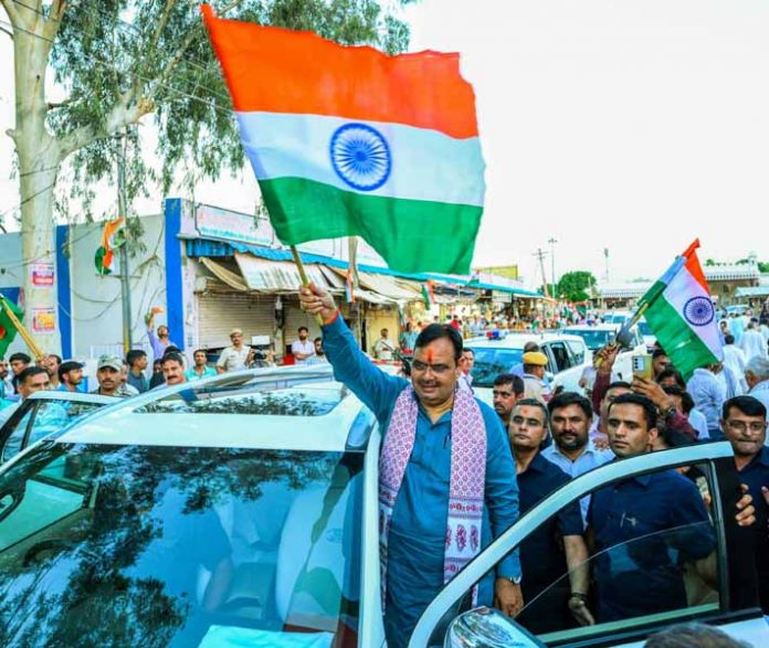तिरंगा यात्रा तिरंगा यात्रा
