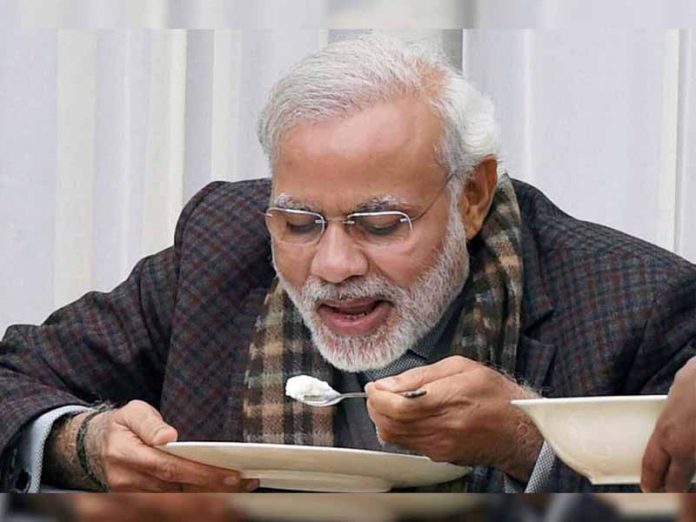 पीएम मोदी पीएम मोदी