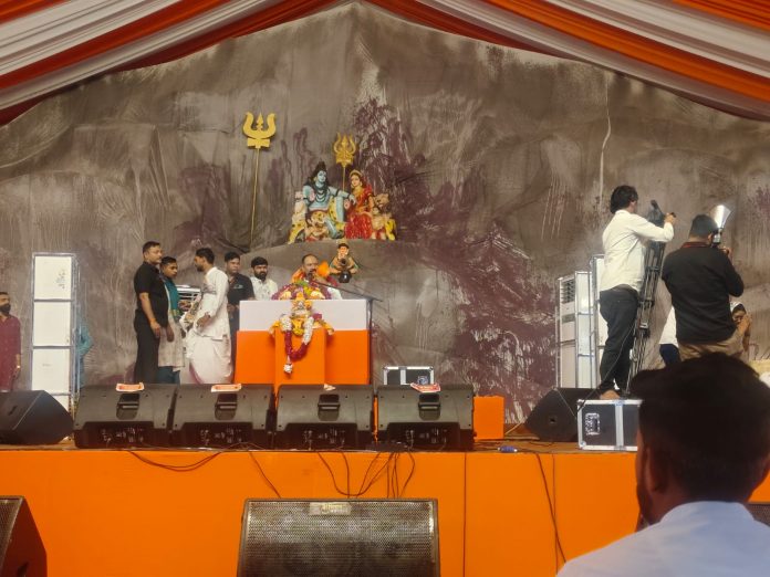 कथावाचक प्रदीप मिश्रा