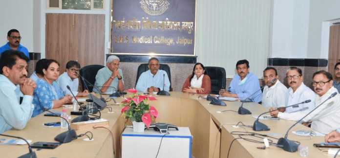 चिकित्सा एवं स्वास्थ्य मंत्री गजेन्द्र सिंह खींवसर