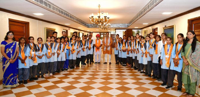 मुख्यमंत्री मुख्यमंत्री