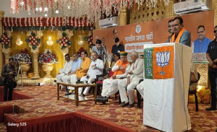 मुख्यमंत्री भजनलाल शर्मा मुख्यमंत्री भजनलाल शर्मा
