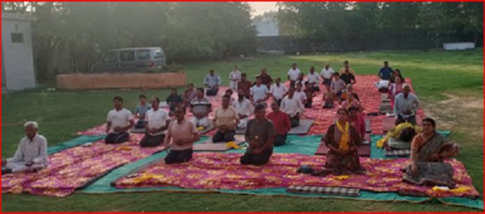 योग प्रशिक्षण शिविर योग प्रशिक्षण शिविर