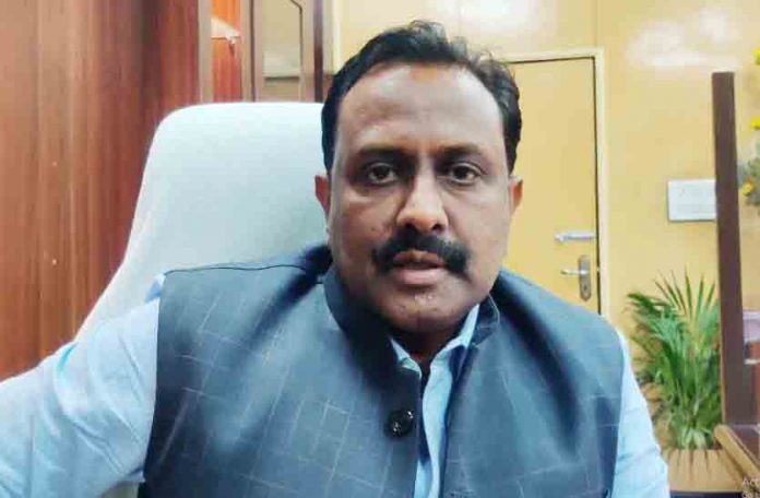 पुनीत कर्णावट पुनीत कर्णावट