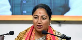 मुख्यमंत्री रेखा गुप्ता