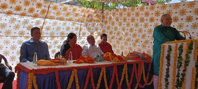 बीटी व इंटरलॉकिंग