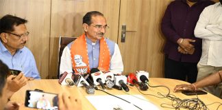 प्रदेश अध्यक्ष मदन राठौड़