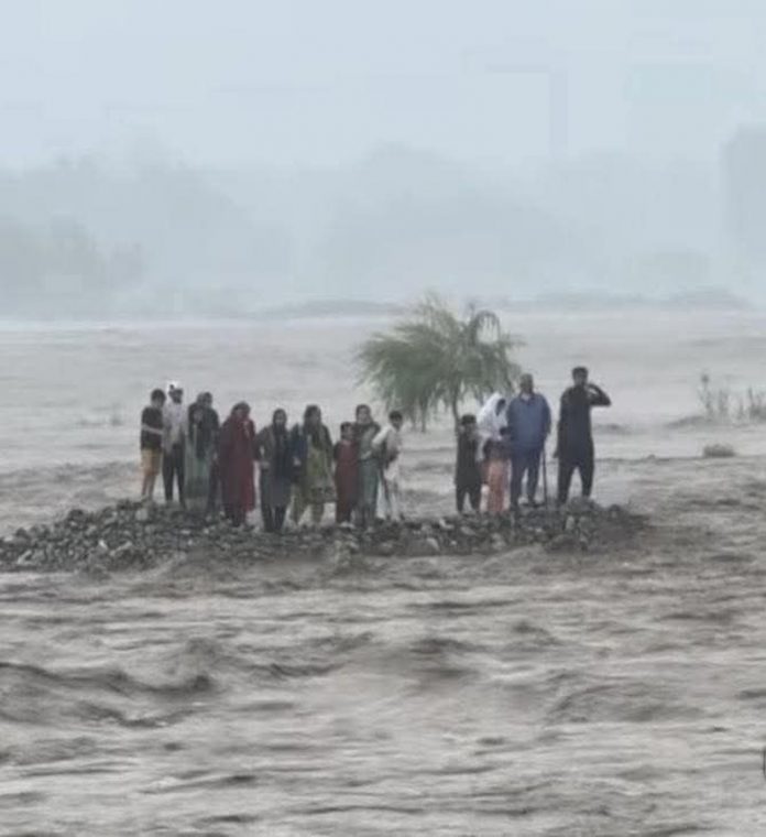 पाकिस्तान में बाढ़ का कहर पाकिस्तान