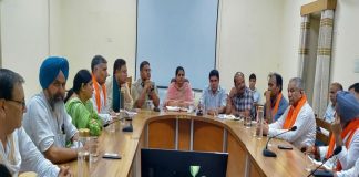 जिला कलेक्टर डॉ. मंजू