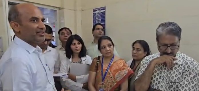 क्यू मैनेजमेंट सिस्टम