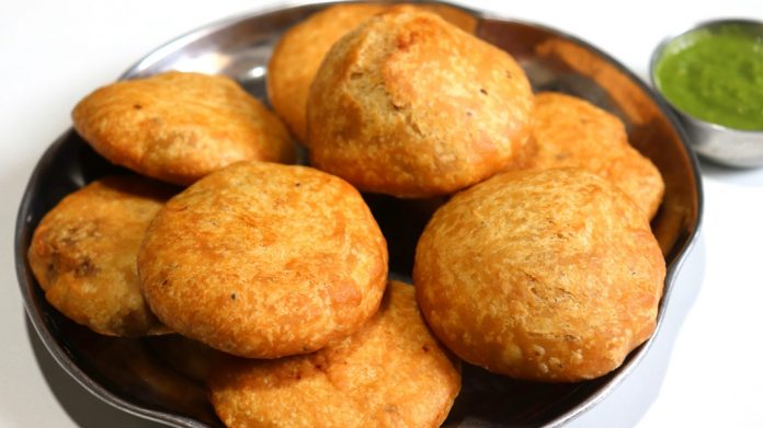 आलू की कचौडिय़ां