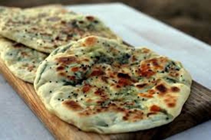 चिली चीज नान चिली चीज नान