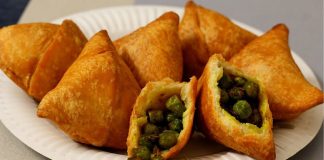 मटर समोसा