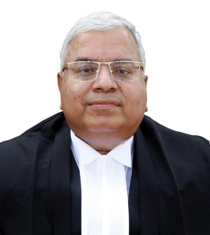 जस्टिस एमजी व्यास