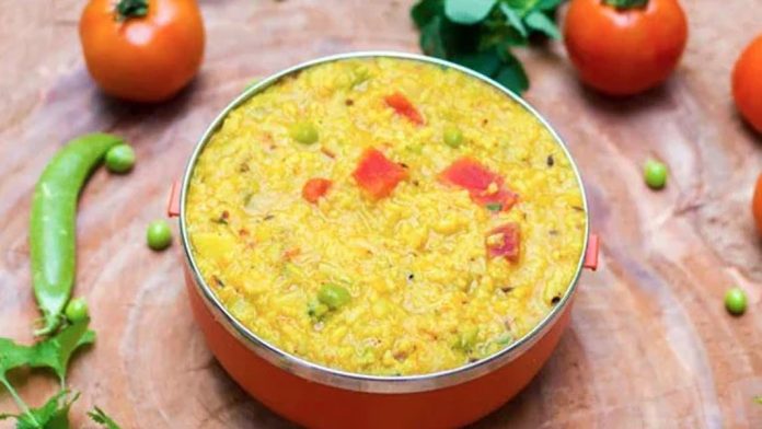 अचारी खिचड़ी