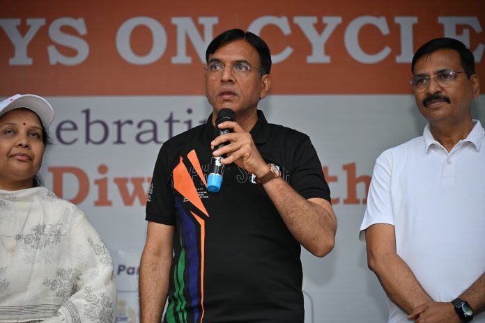 'संडे ऑन साइकिल'