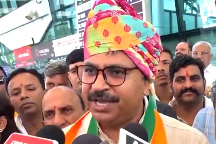 टीकाराम जूली टीकाराम जूली