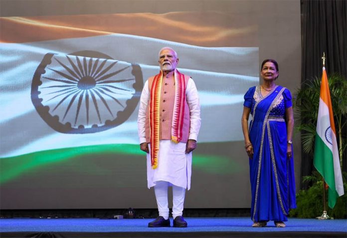 पीएम मोदी पीएम मोदी