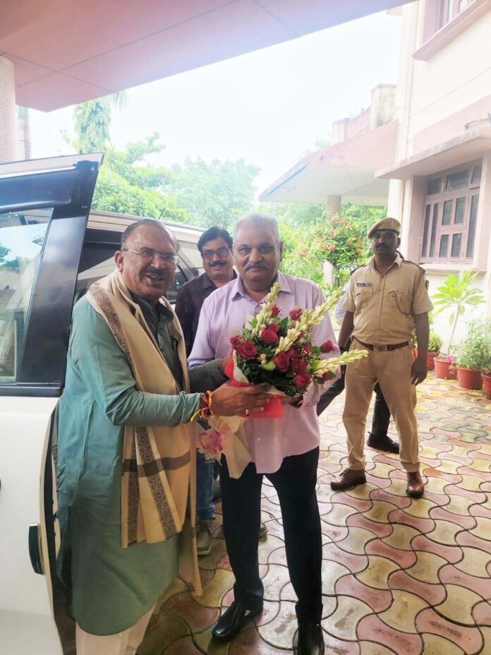 विधान सभा अध्यक्ष वासुदेव देवनानी