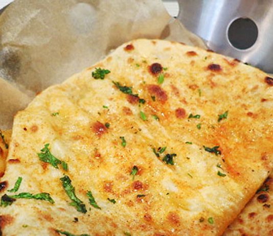 चिली चीज नान