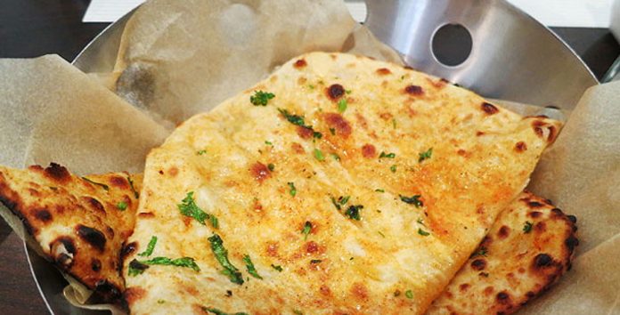चिली चीज नान