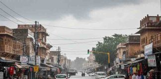 भारी बारिश