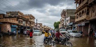 भारी बरसात