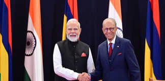 प्रधानमंत्री नरेंद्र मोदी