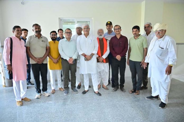 केंद्रीय मंत्री शेखावत