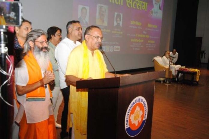 वासुदेव देवनानी