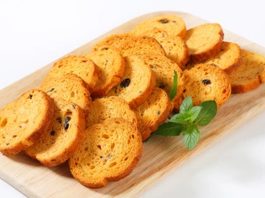गेहूं के आटे से रस्क