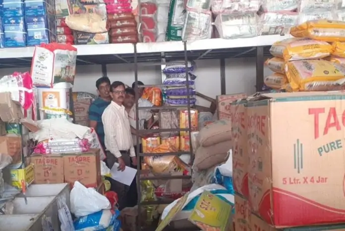 372 Liters of Edible Oil Seized in Muhana Mandi