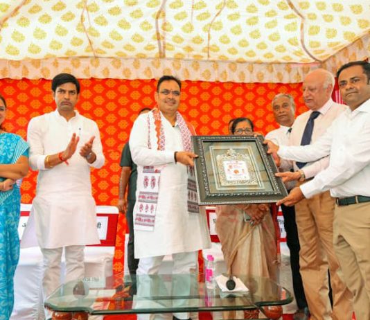 CM Bhajanlal Sharma Urges Blood Donation and Promotes Swadeshi