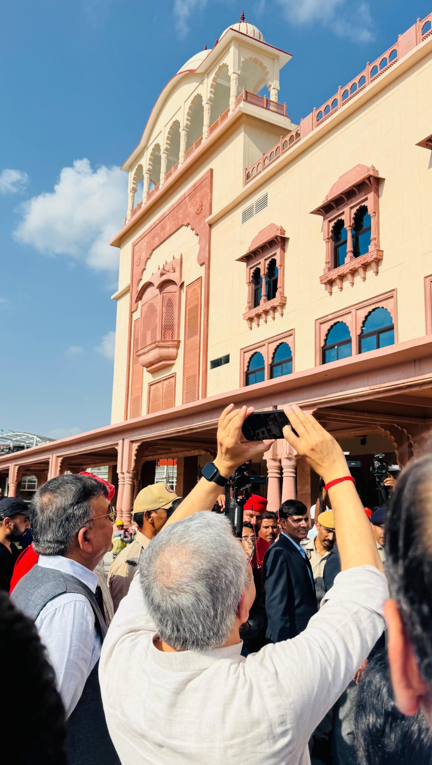 रेल मंत्री वैष्णव ने देखा खातीपुरा रेलवे स्टेशन, जयपुर से चलेगी नई वन्दे भारत, दो स्टेशनों के बदलेंगे नाम