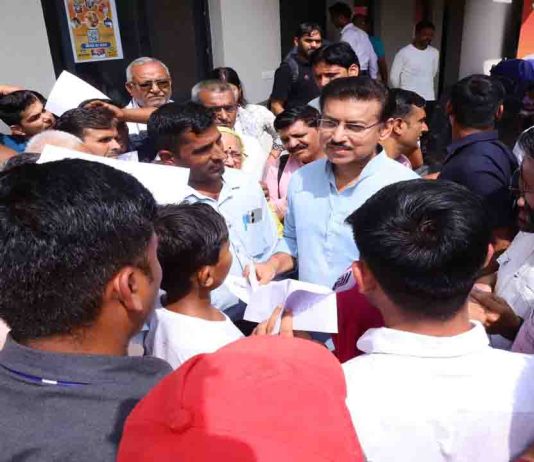 कर्नल राज्यवर्धन राठौड़ का जनसंवाद: तुरंत समाधान से जनता खुश