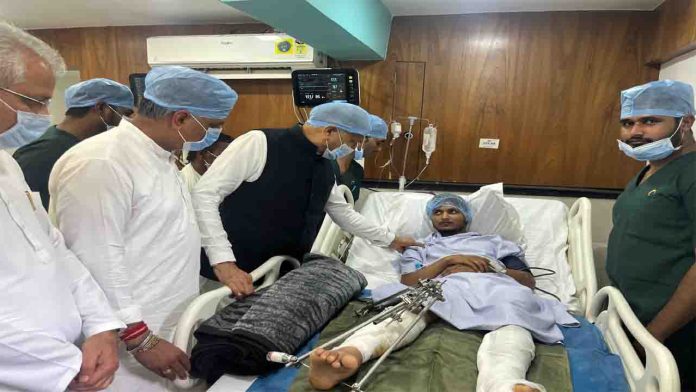 सूरज माली पर हमले से हड़कंप, गहलोत ने अस्पताल में की मुलाकात